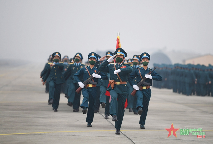 Bảng lương mới của lực lượng vũ trang khi cải cách tiền lương từ ngày 1-7 tới sẽ thế nào?